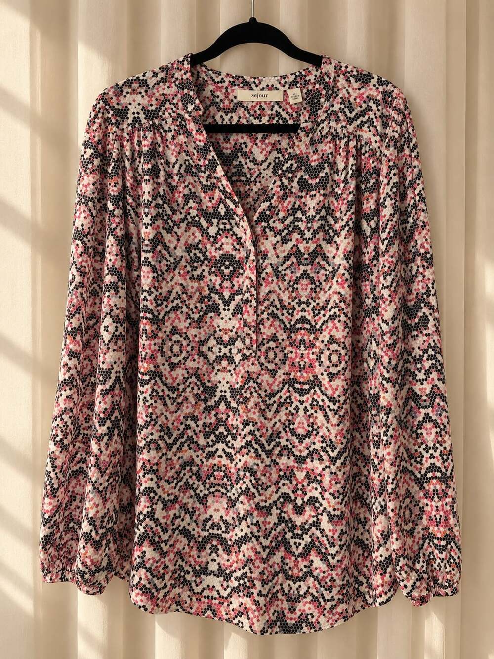 Sejour Split Neck Tunic Size 2X Pink Black Geometric Pattern Long Sleeve